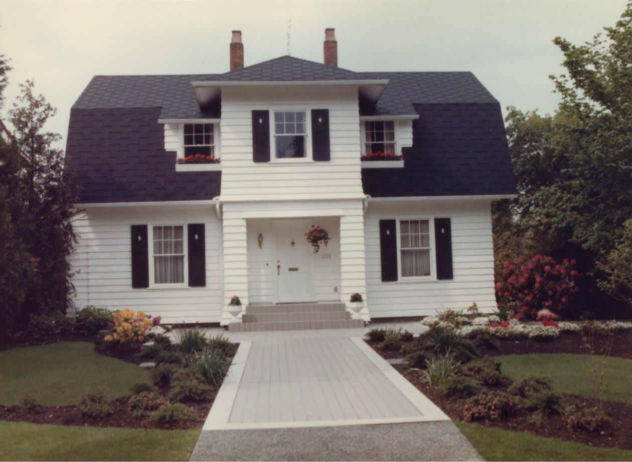 Devonshire Crescent, Shaughnessy circa 1985. Images courtesy of the City of Vancouver Archives.