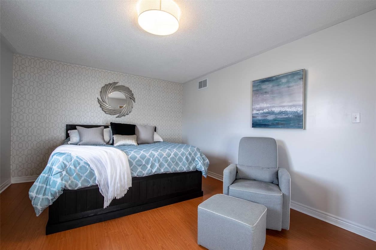1099 Costigan Road, Milton
