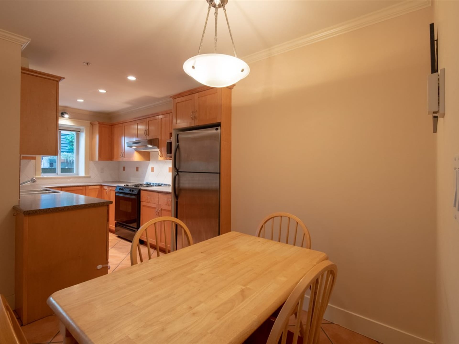 2311 W 8th Ave, Vancouver