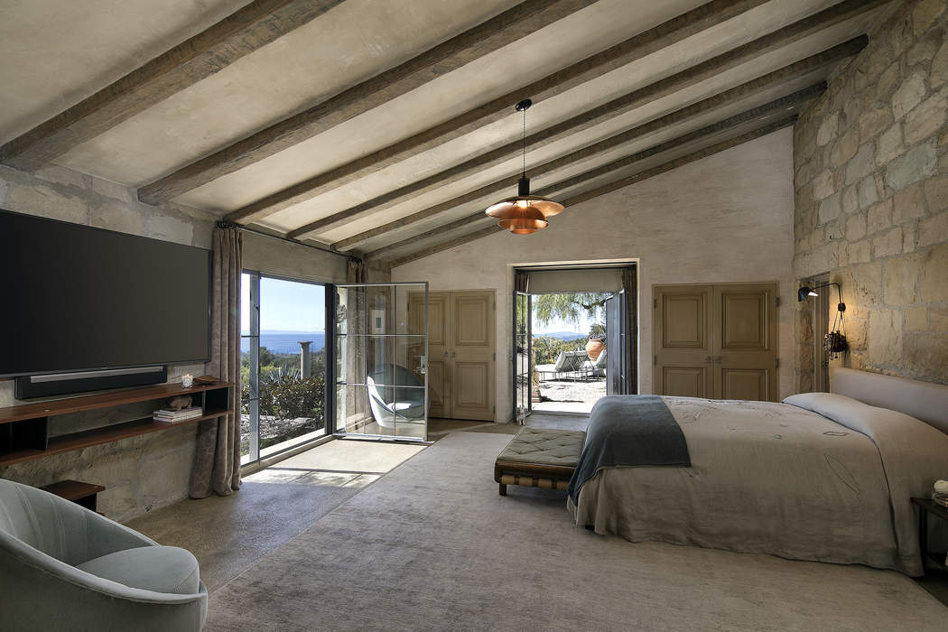 Ellen Bedroom