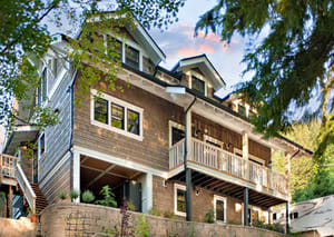 Best Renovation: $800,000 and over Shakespeare Homes and Renovations Inc., Mountain Highway 