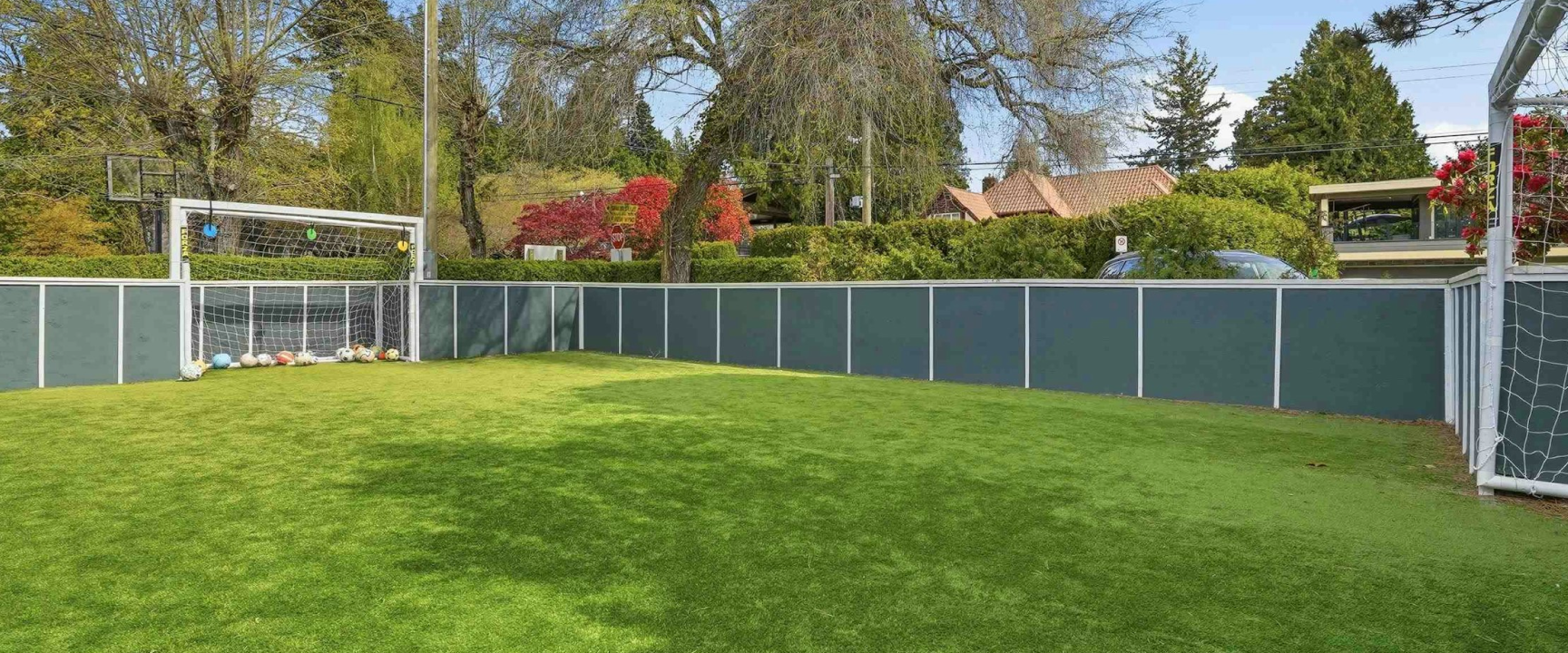 'A soccer-lover’s paradise in Delta.' Article