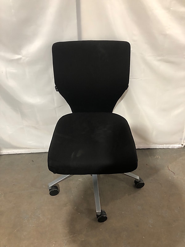 Orangebox X10-MB office operator chair