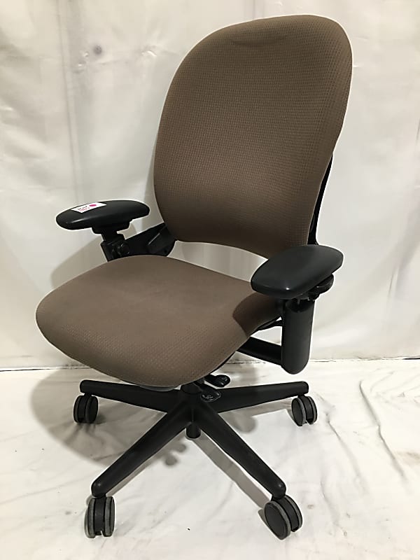 Steelcase Leap One Operator Chair