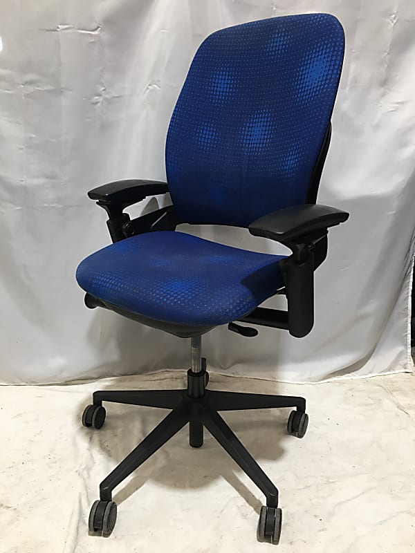 Steelcase Leap operator chair