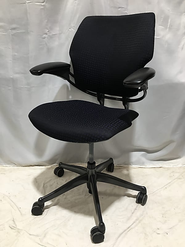 Humanscale Freedom task chair 