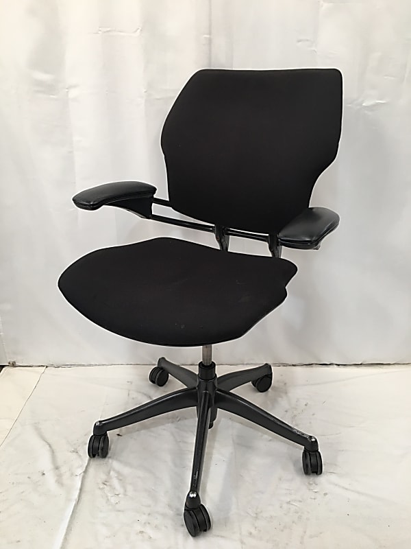 Humanscale Freedom Chair