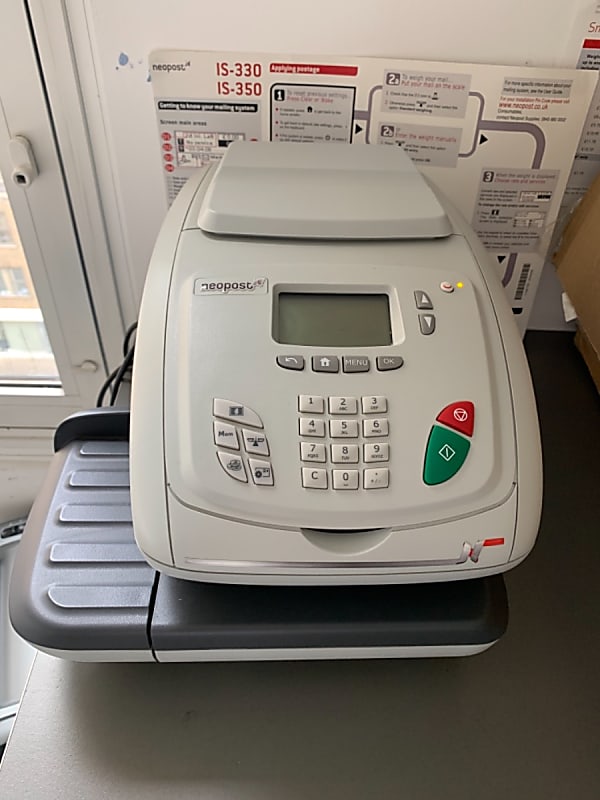 Franking machine