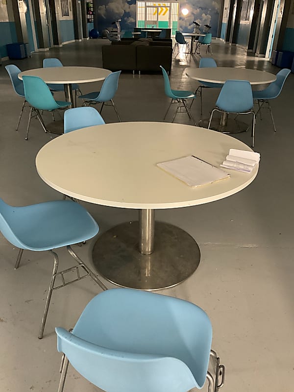 Common Area - round table