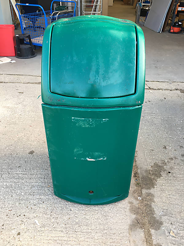 Glasdon outdoor bin