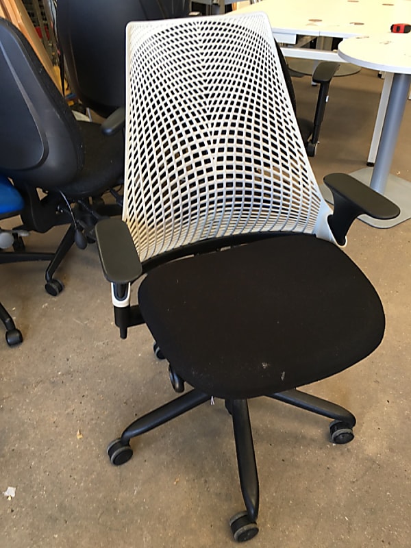 Herman Miller Sayl operator chair