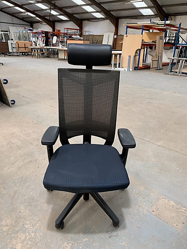 Comforto task chair