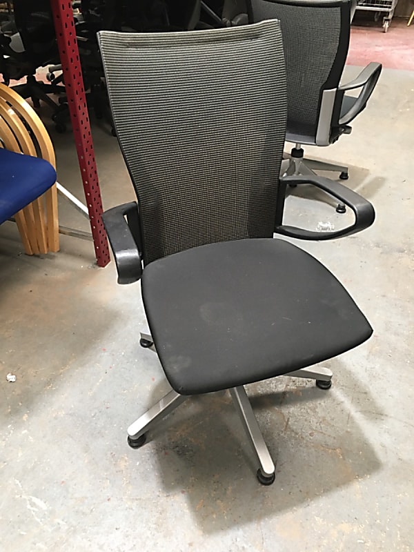 Haworth Comforto X99 swivel Chair 