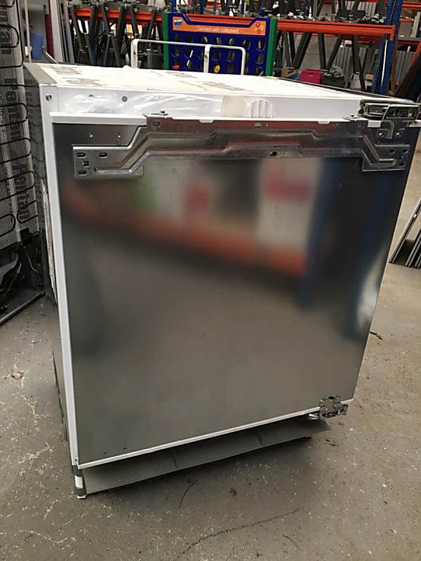 Bosch integrated fridge 0 never used