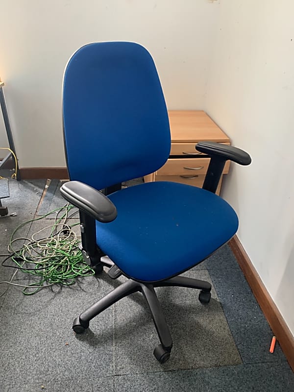 Blue round back office chair