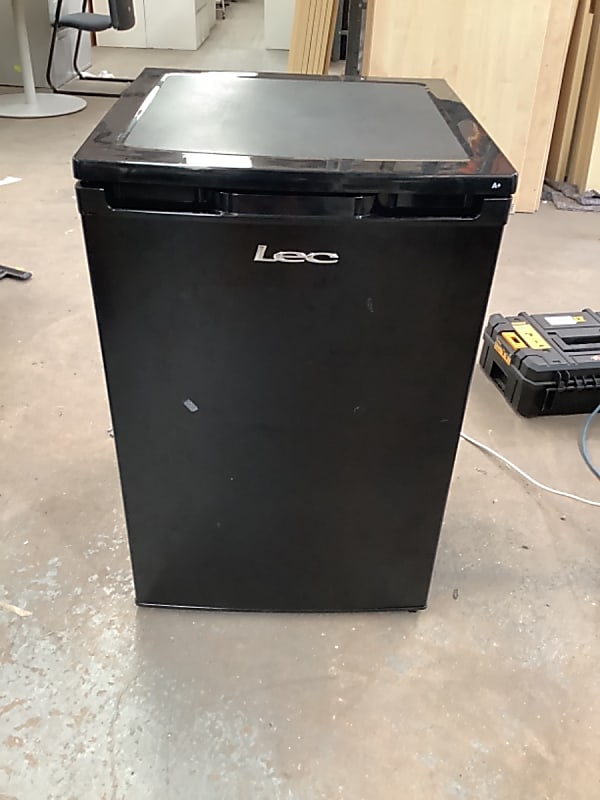 LEC under counter Fridge 