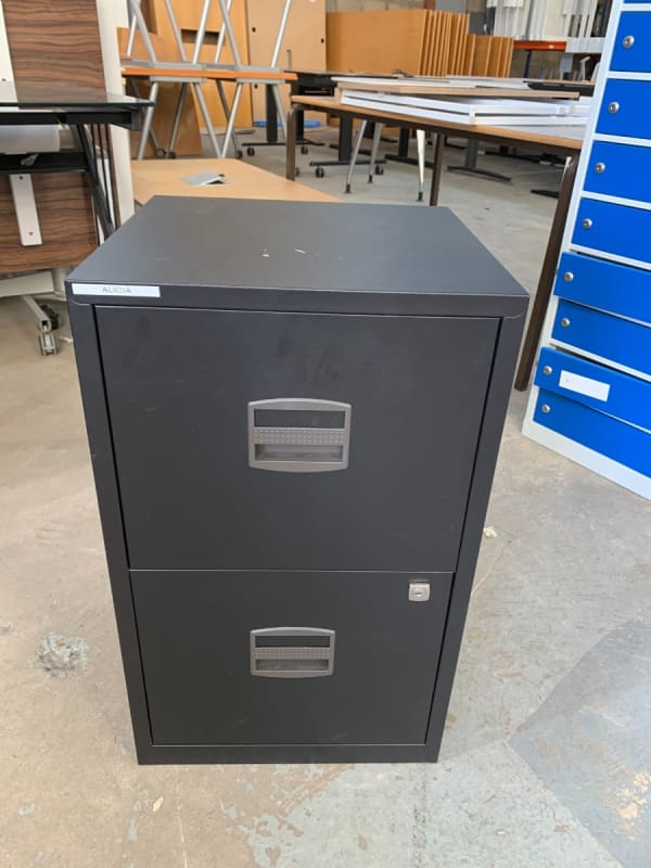 Filing x 0 Surplus office furniture and equipment for next to nothing