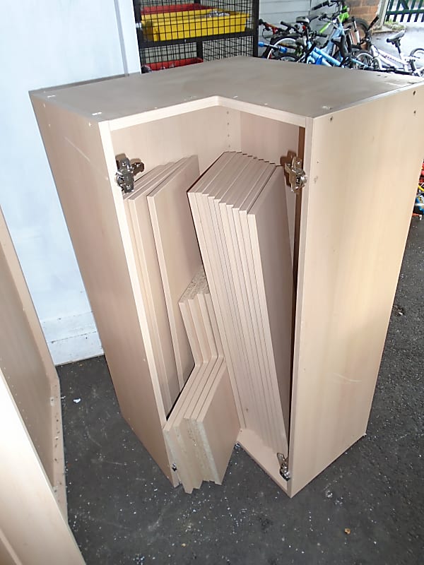 Wall mounted corner cabinet