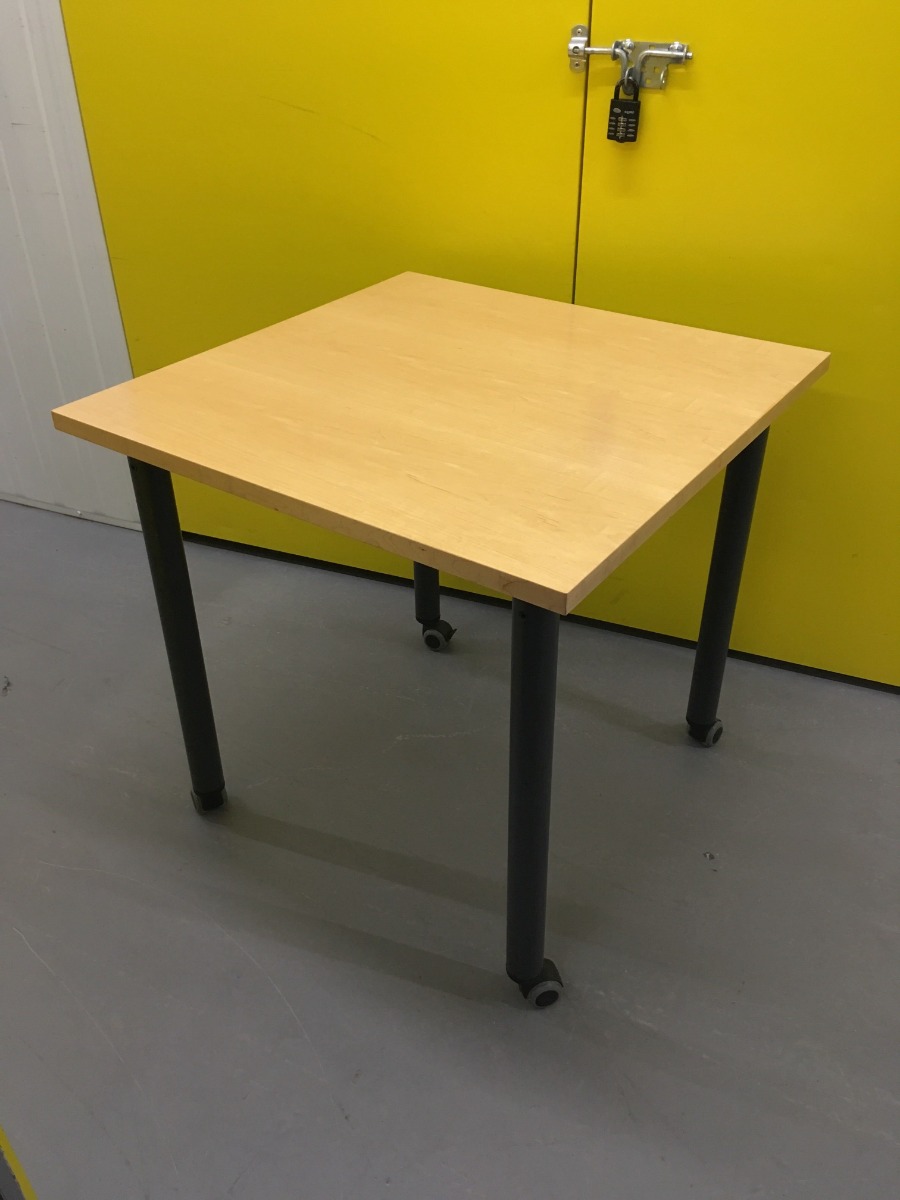 Folding desk tables on wheels