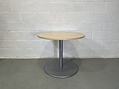 steelcase Round table