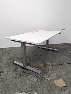 Herman Miller Manual Sit-Stand Desk (1400mm)