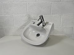 Round ceramic sink