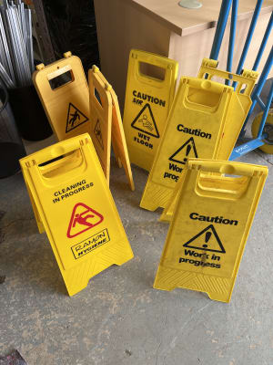 Job lot of 7 Caution Cleaning in Progress standing signs was £35 now £FREE