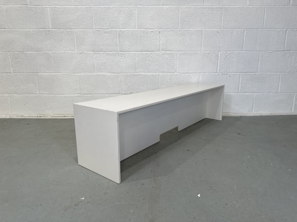 Reception desk hob, monitor riser 150cm just £10.00