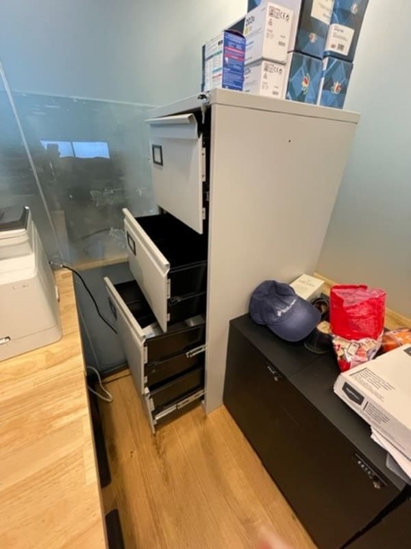 Filing broken just £15 Item ID 23078