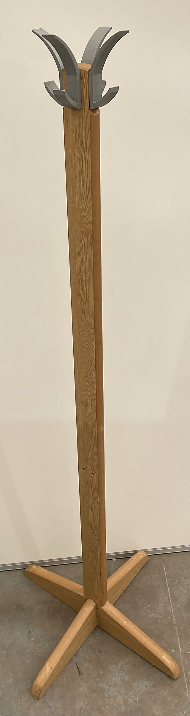 Coat stand