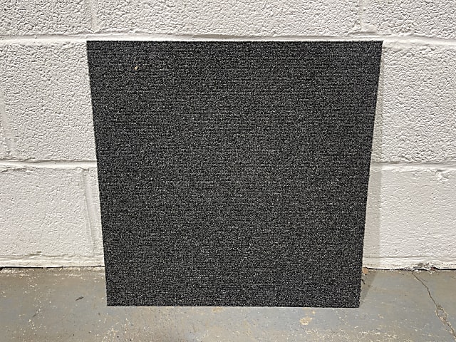 Used carpet tile 57370 - Pack of 17