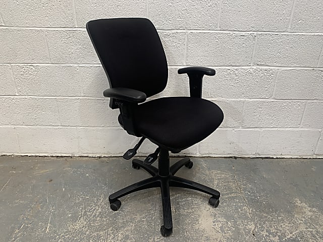 Black office chair 