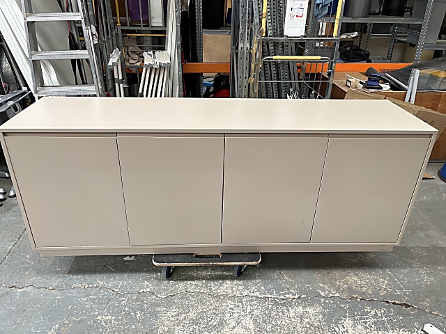 Credenza side media cabinet