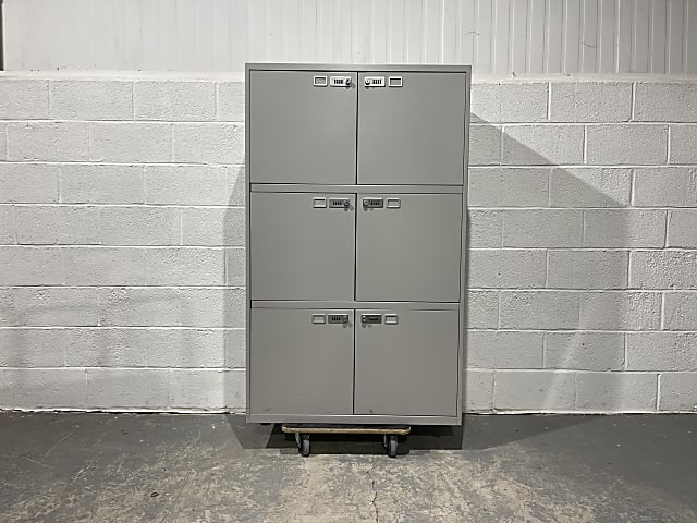 Maine Metal Locker cabinet no keys