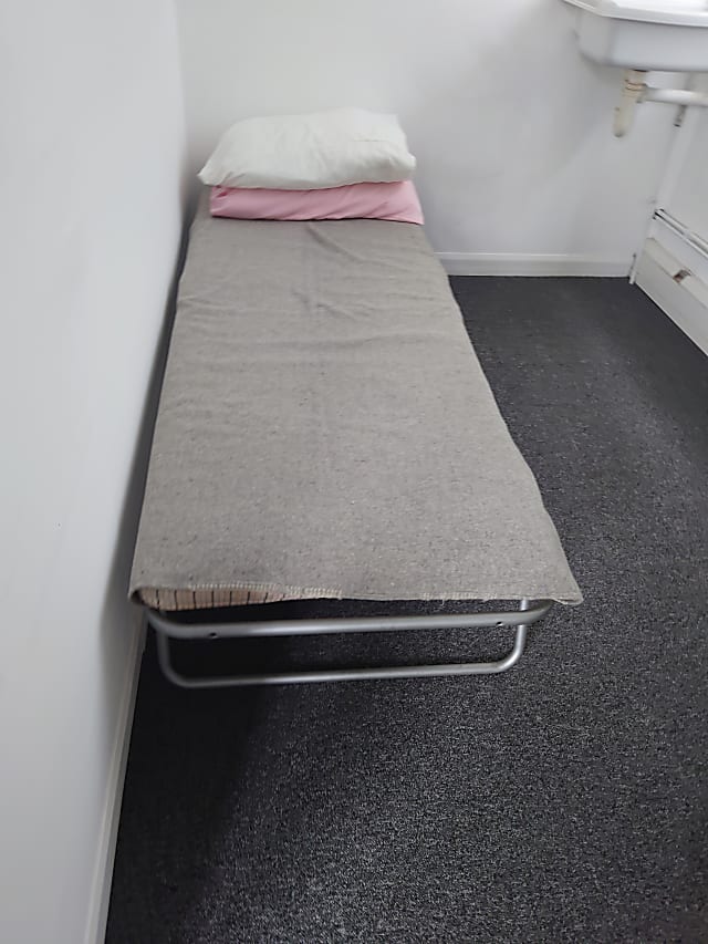 foldable bed