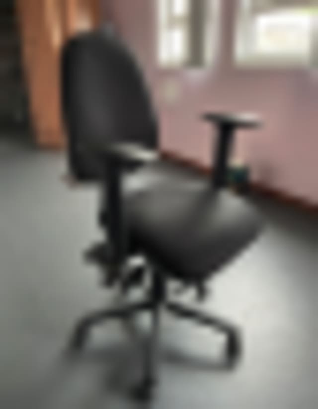 Operator Office chair