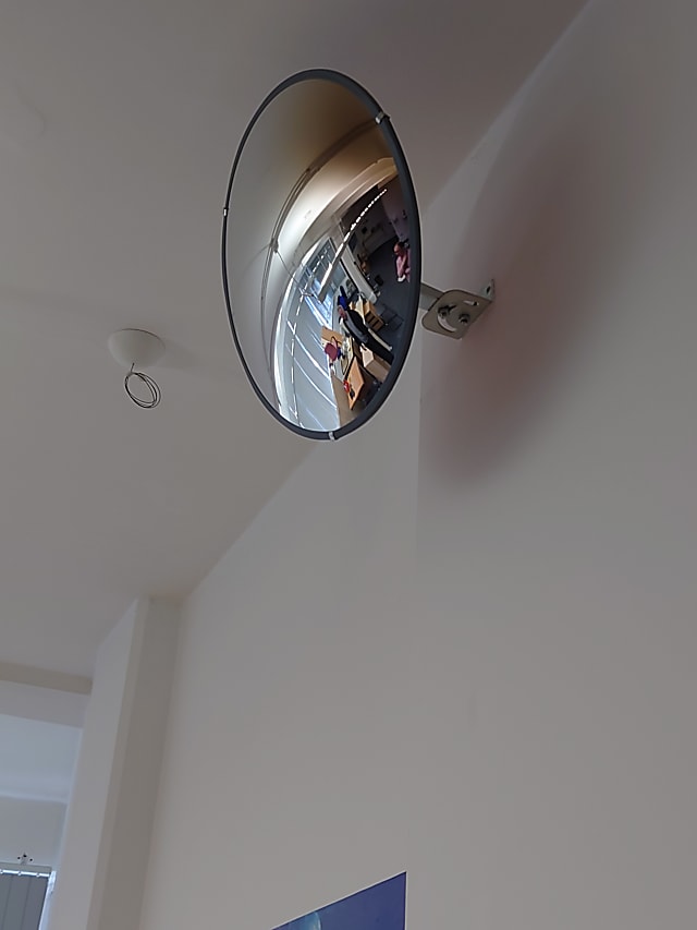 Angle mirror