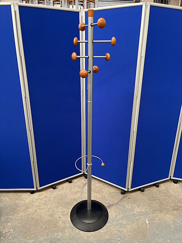 Coat stand