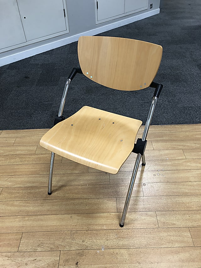 Canteen chair