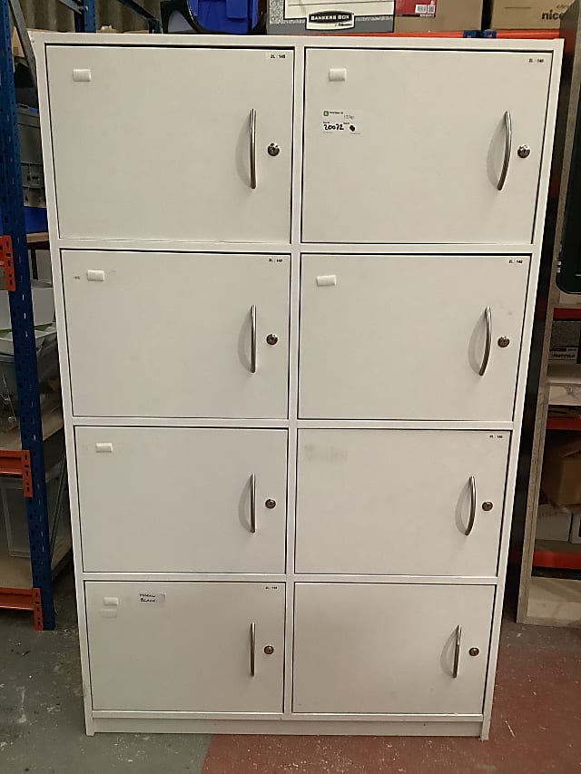 Locker cabinet