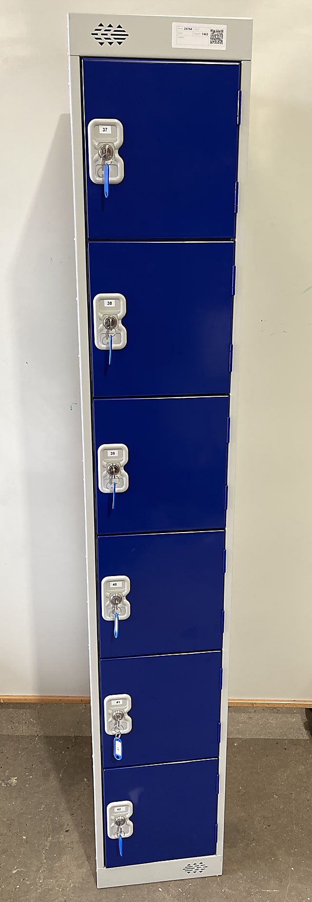 Blue lockers