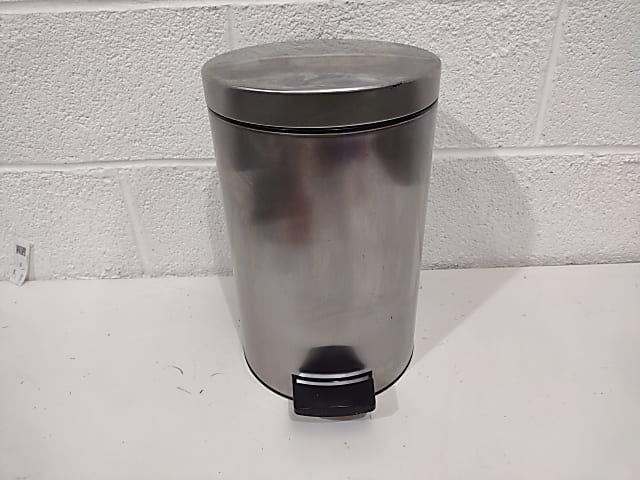 stainless steel pedal trash bin