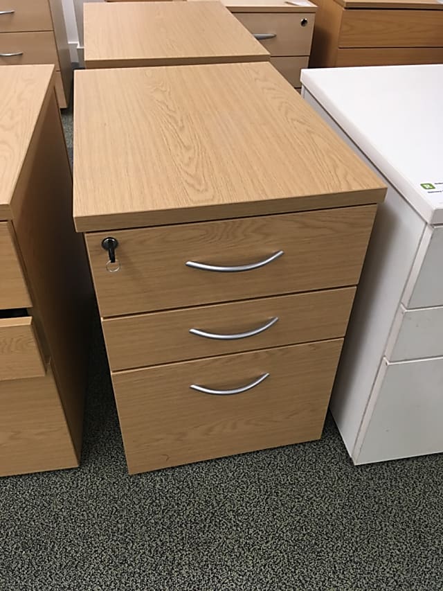 Wooden 3 drawer pedestal