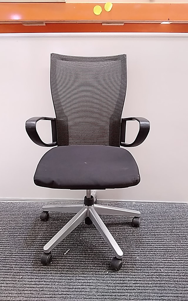 Hanworth Comforto task operator chair on wheels(gold)