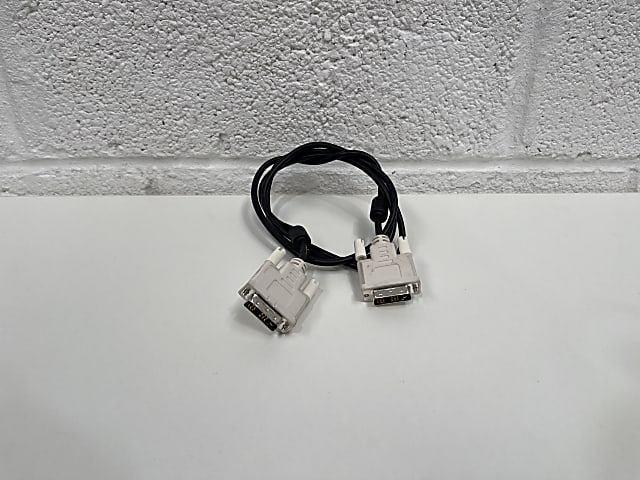 Approx 30 computer leads