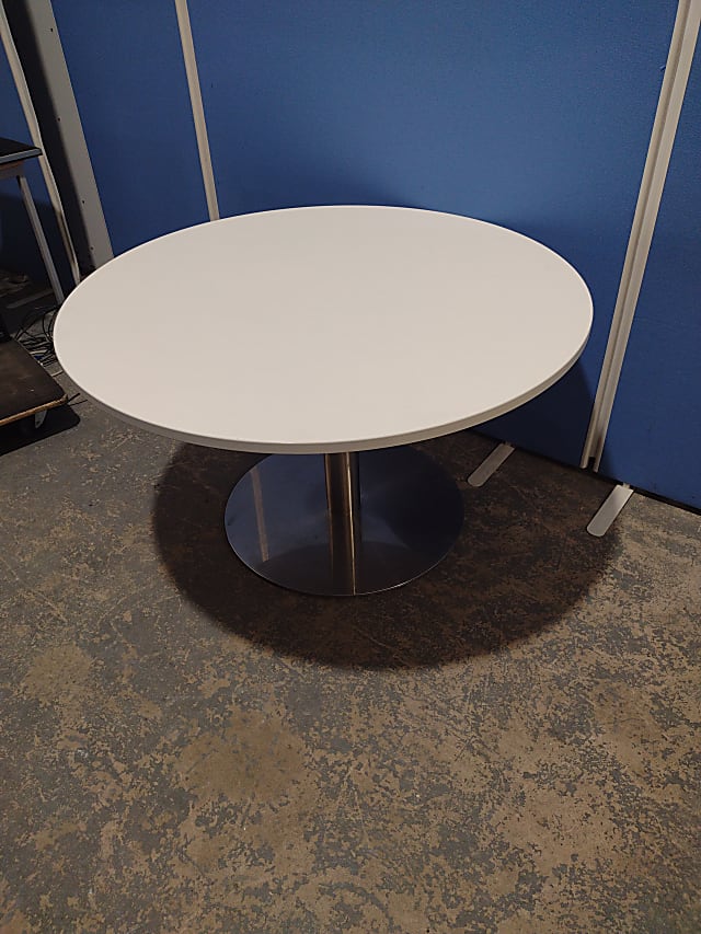 Round white coffee table