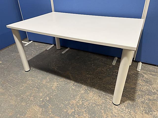 White desk table 