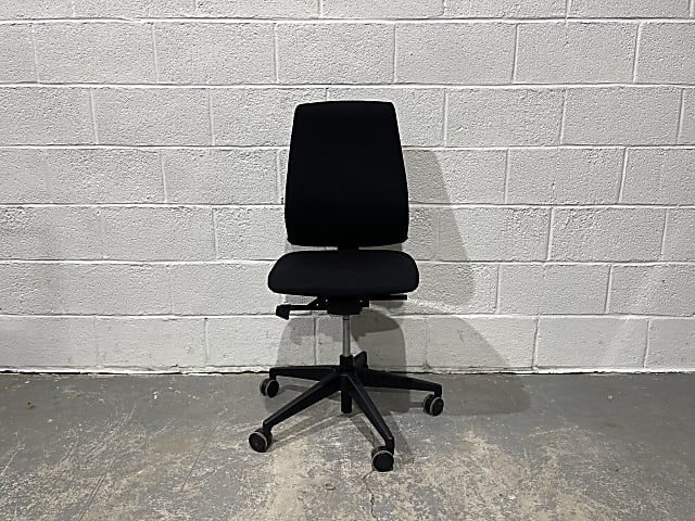 Interstuhl Black Operator Office Chair