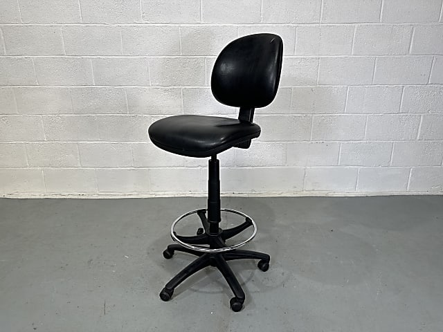 Faux leather lab chair