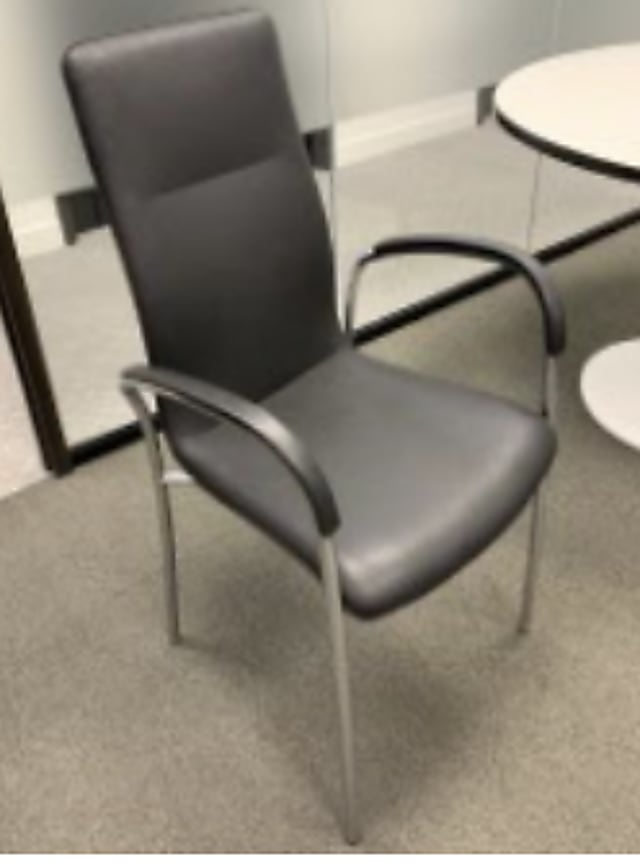 Kusch chair